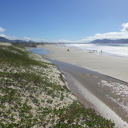 Apt 2Qts Na Praia Da Pinheira 20 Min Da Guarda Do Embau 帕罗卡 外观 照片